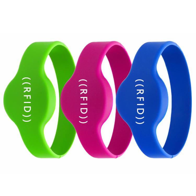 C02 IC Chip NFC Waterproof Silicone RFID Wristbands Support Customization