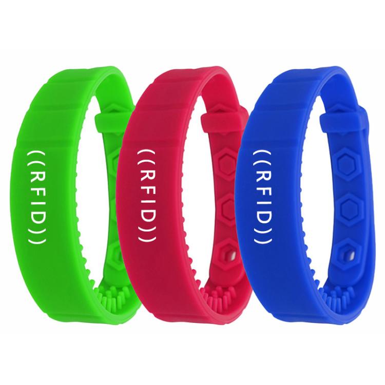 C14 IC Chip NFC Waterproof Silicone RFID Wristbands Support Customization