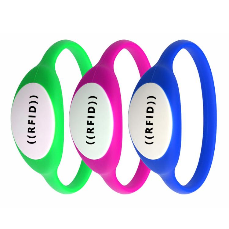 C07 IC Chip NFC Waterproof Silicone RFID Wristbands Support Customization